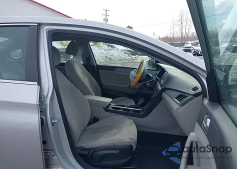 2015 Hyundai Sonata Se z USA, uszkodzony, nr VIN 5NPE24AF9FH144538